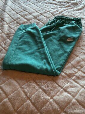 Preowned NIKE Joggers - Size XL
